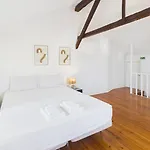 شقة Bright 2br Alfama W/ Ac | By Airnest