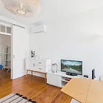 شقة Bright 2br Alfama W/ Ac | By Airnest *