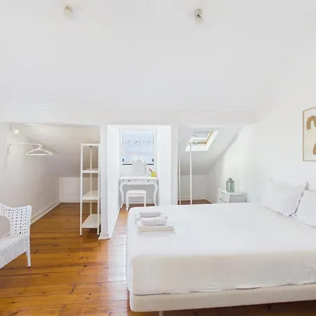شقة Bright 2br Alfama W/ Ac | By Airnest