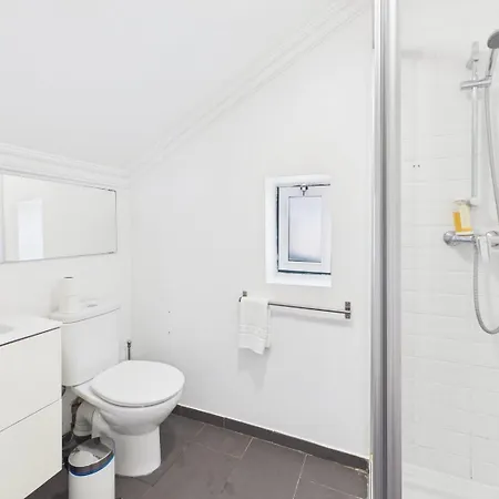 Apartmán Bright 2br Alfama W/ Ac | By Airnest *