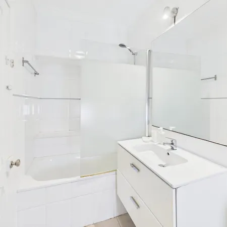 Bright 2br Alfama W/ Ac | By Airnest Lisboa