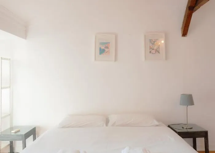 Bright 2br Alfama W/ Ac | By Airnest Lisboa