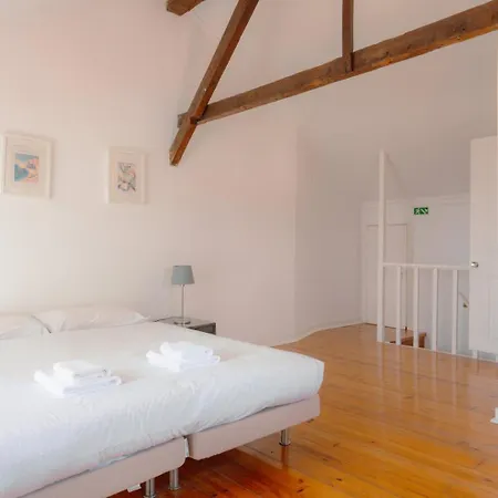 Lejlighed Bright 2br Alfama W/ Ac | By Airnest Lisboa